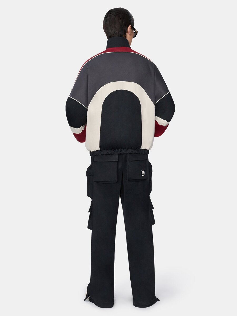 CARGO-HOSE MIT VIELEN TASCHEN
