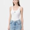 DAMEN-TANKTOP MIT „MA“-STICKEREI UND RIPPENSTRICK