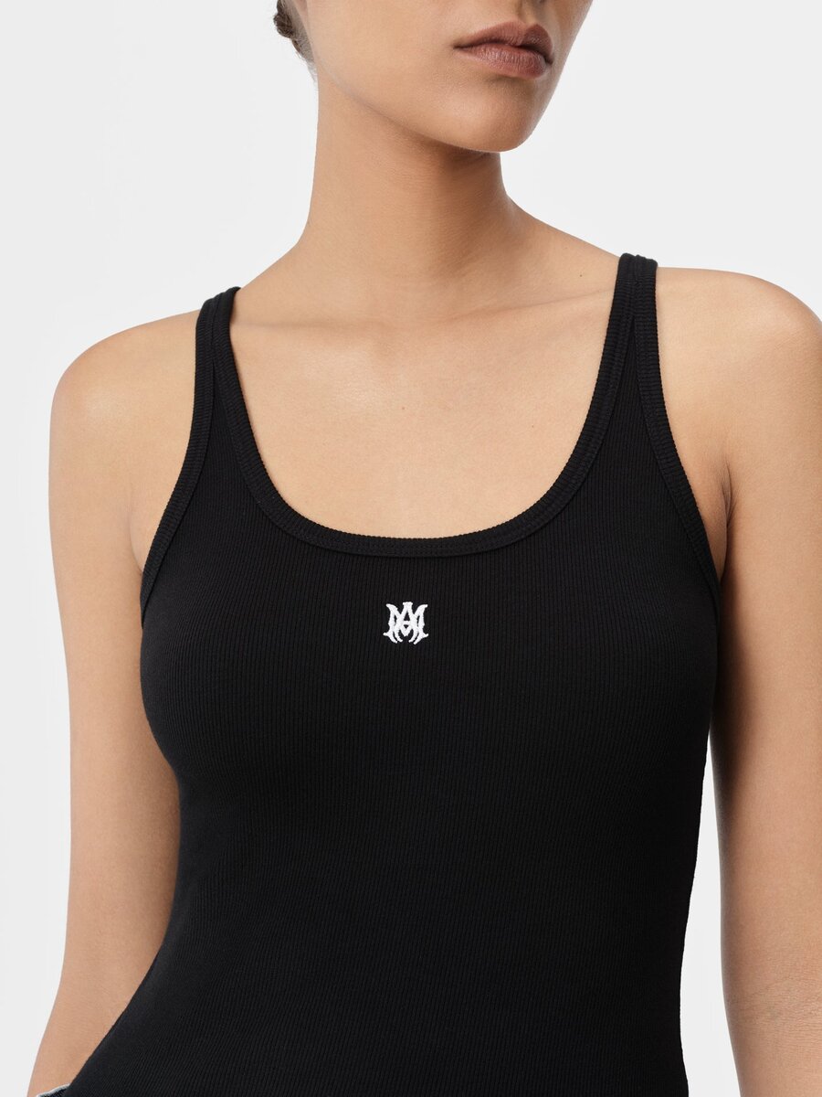 DAMEN-TANKTOP MIT „MA“-STICKEREI UND RIPPENSTRICK