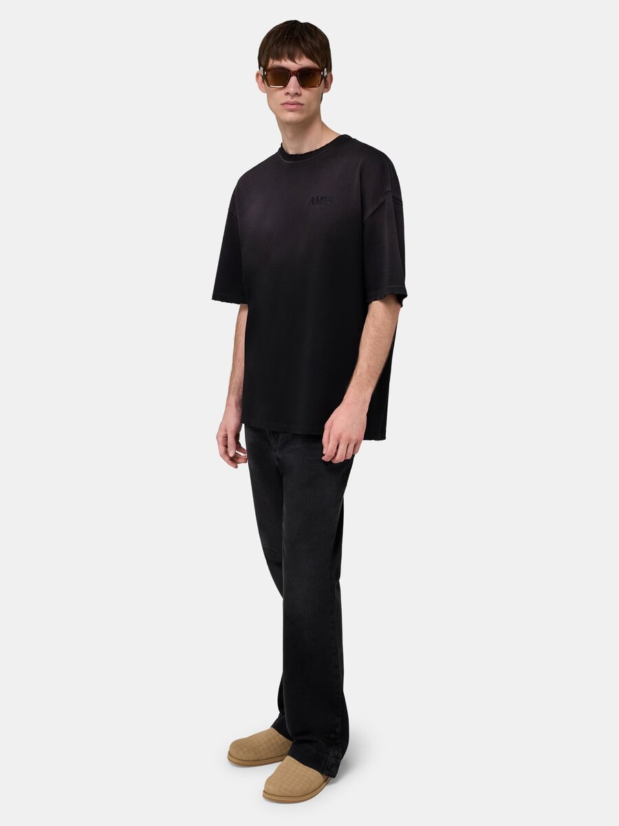 OVERSIZE-T-SHIRT MIT BANDANA-APPLIKATION