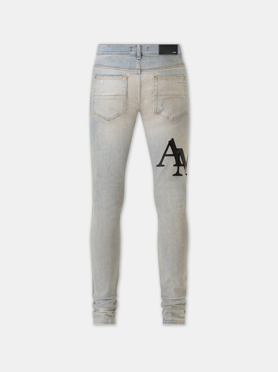 SKINNY-JEANS MIT VERSETZTEM LOGO