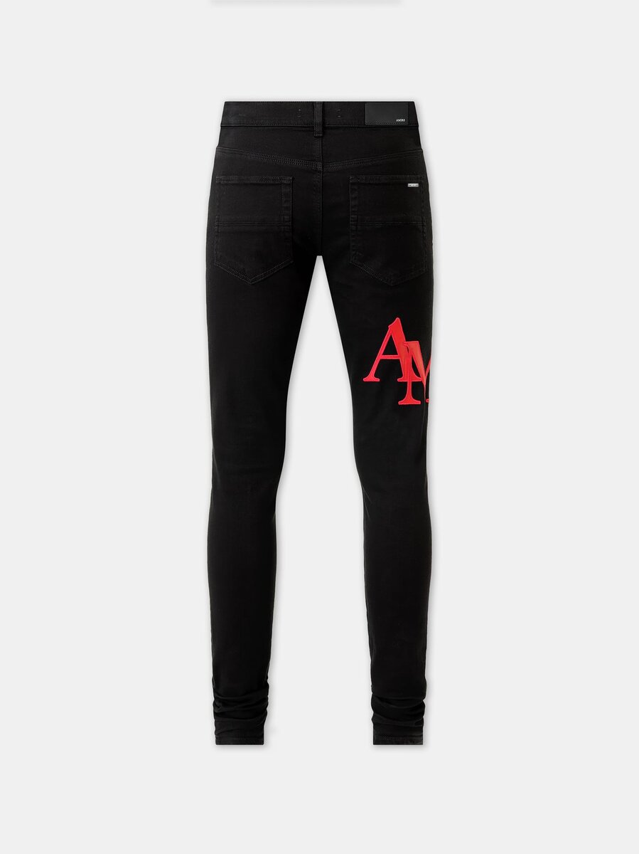 SKINNY-JEANS MIT VERSETZTEM LOGO – Schwarz-Rot