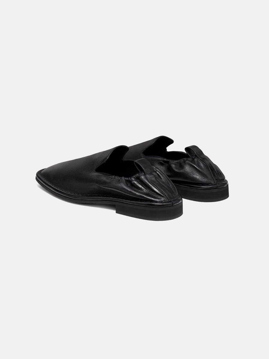 SLIP-ON-LOAFER